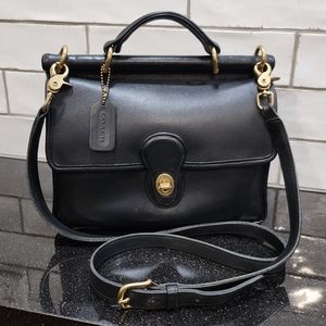 Vintage Coach Willis 9927